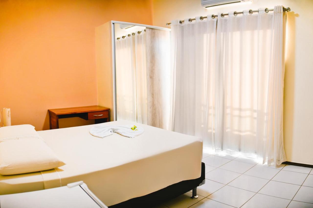 Sunshine Hotel Caucaia Esterno foto